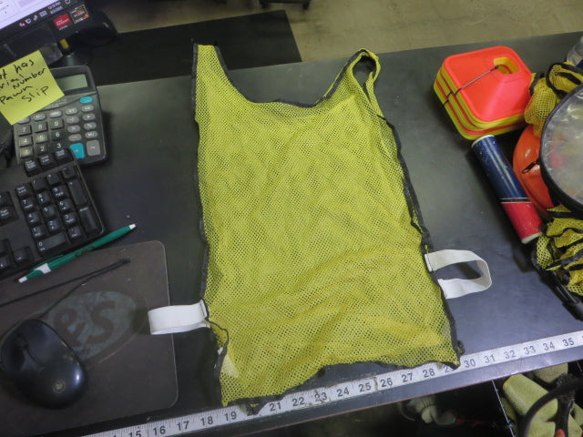 Load image into Gallery viewer, Used Mesh Practice Pinnies Set of 6
