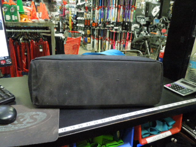 Load image into Gallery viewer, Used Trade Joes Insulated Cooler Bag
