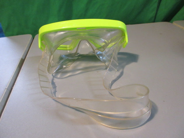 Load image into Gallery viewer, Used Kids Scuba Mask
