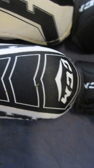 Used CCM Tacks 1052 Elbow Pads Adult Size Small - small wear