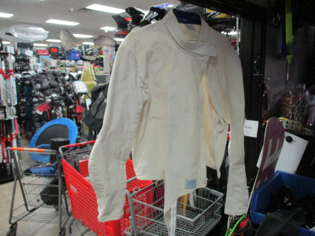 Load image into Gallery viewer, Used Blue Gauntlet Fencing Jacket Size 61 EU
