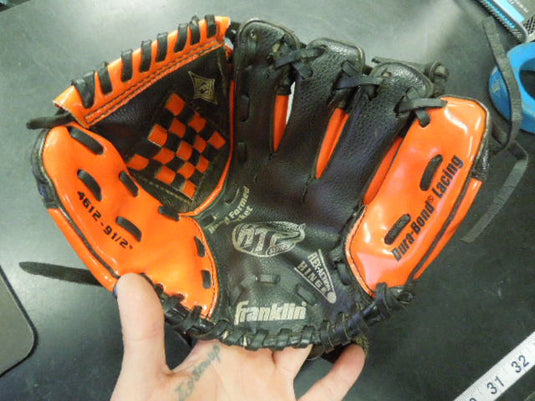 Used Franklin 9.5"  Baseball/Softball Glove Lots of Wear has Rips