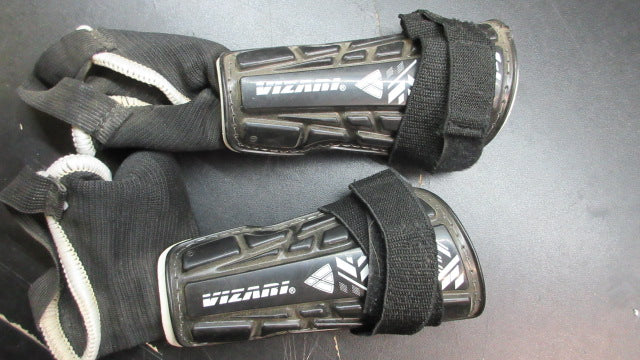 Load image into Gallery viewer, Used Vizari Malaga Soccer Shin Guards - Youth

