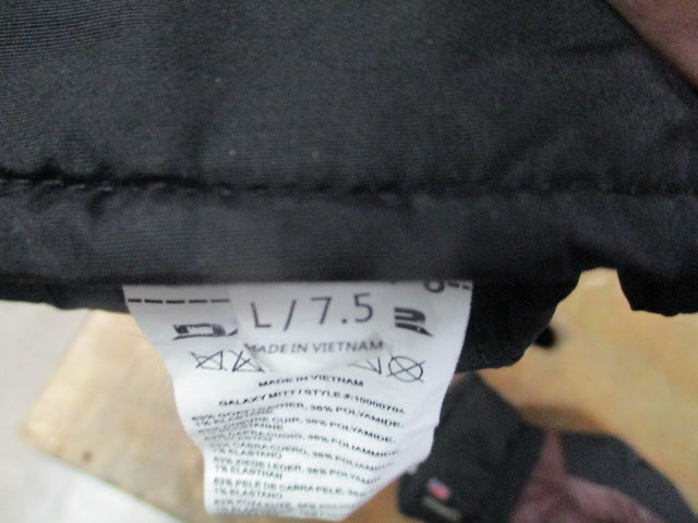 Load image into Gallery viewer, Used Dakine Gore-TEX Womens size Large Snow Mittens
