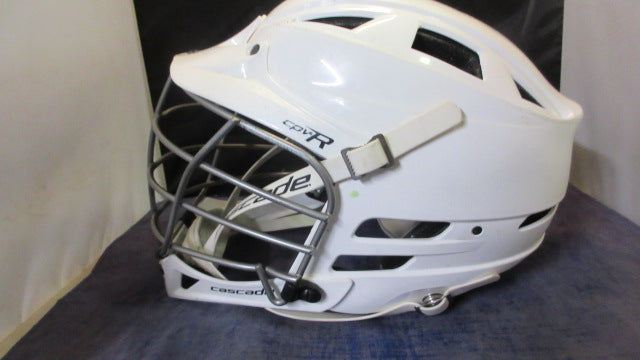 Load image into Gallery viewer, Used Cascade CPVR Lacrosse Helmet w/ Chinstrap Size M/L
