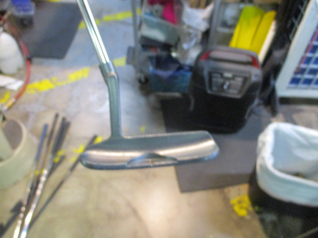 Load image into Gallery viewer, Used Pro Select One RH 35&quot; Putter
