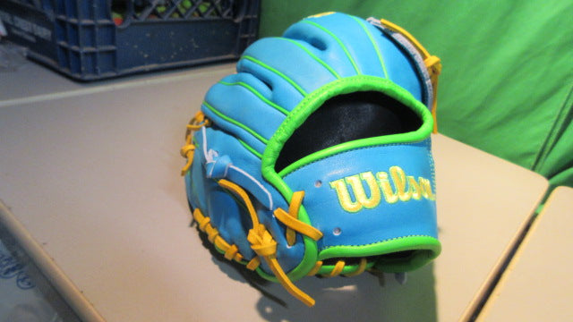 Load image into Gallery viewer, New Wilson Spring 2025 A2000® PP05 11.5” Infield Glove
