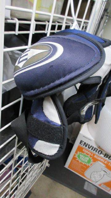 Load image into Gallery viewer, Used Easton X-Treme Shoulder Pads Youth Size Large - wear
