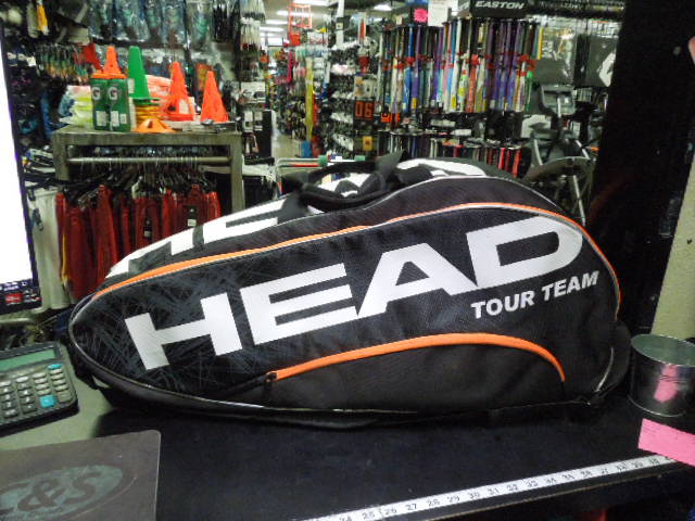 Load image into Gallery viewer, Used Head Tour Team Combi Multi Racquet Bag with Climate Controlled Compartment
