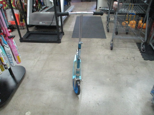 Used Razor Big Wheel W/ Kick Stand