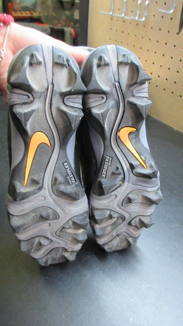 Load image into Gallery viewer, Used Nike Alpha Shark Menace Football Cleats - Size Youth 4
