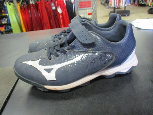 Used Mizuno Size 3 Cleats