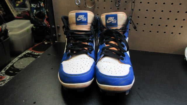 Load image into Gallery viewer, Used Nike Jordan 1 Retro MCS Baseball Cleats - Size 8.5
