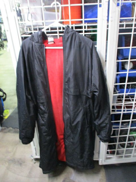 Load image into Gallery viewer, Used Sporti Swim Parka Size Small
