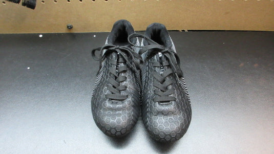 Used Vizari Soccer Cleats - Size 12.5 Youth