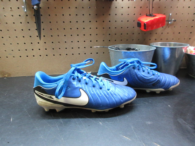Load image into Gallery viewer, Used Nike Tiempo Legend 10 Pro Soccer Cleats - Size 5
