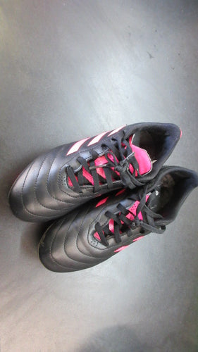 Used Adidas Soccer Cleats - Size 4.5