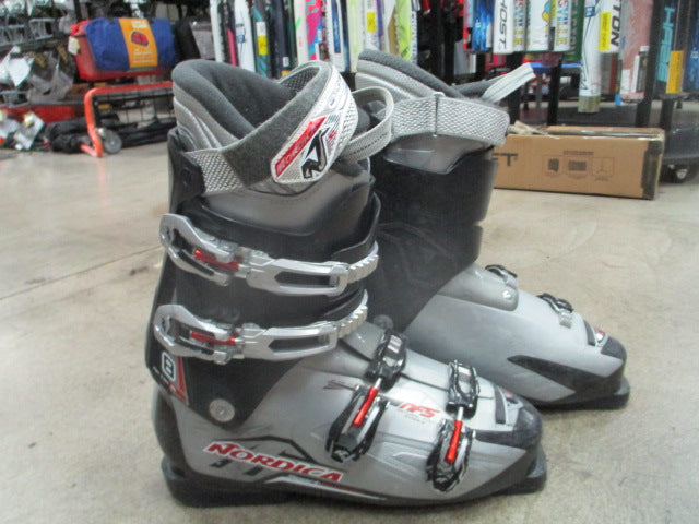 Load image into Gallery viewer, Used Nordica SportMachine Downhill Ski Boots Size 29 / 29.5
