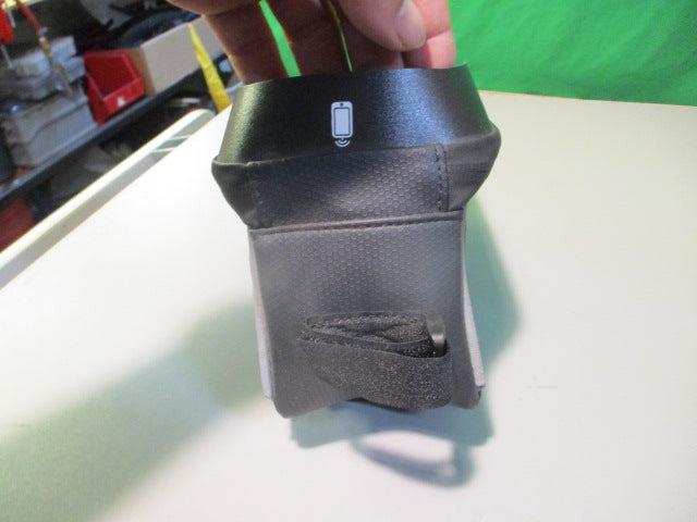 Load image into Gallery viewer, Used Opamoo Bicycle Frame Bag
