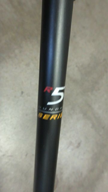 Load image into Gallery viewer, Used TaylorMade R5 80 9.5 Deg Driver - RH - small wear
