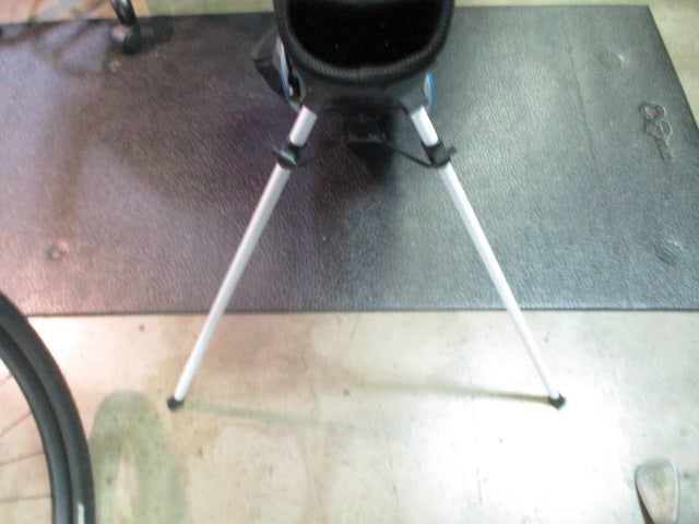 Load image into Gallery viewer, Used Wilson Profile Junior Golf Stand Bag W/ Strap
