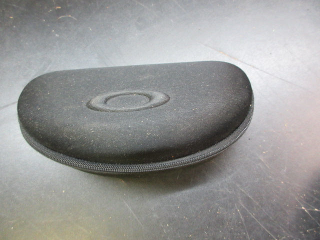 Load image into Gallery viewer, Used Oakley Sunglasses Case
