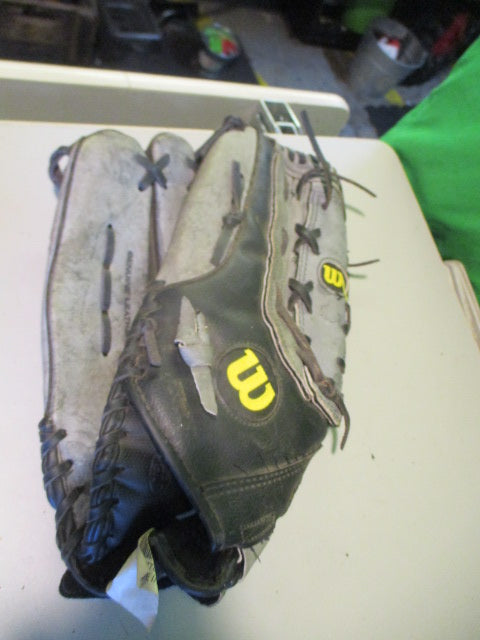 Used Wilson A360 14" Glove - RHT