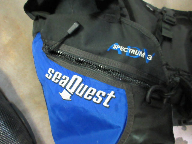 Load image into Gallery viewer, Used SeaQuest ADV Spectrum 3 Size Small BCD
