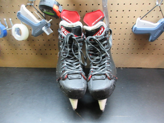 Load image into Gallery viewer, Used CCM Jetspeed FT485 Junior Hockey Skates - Size 7
