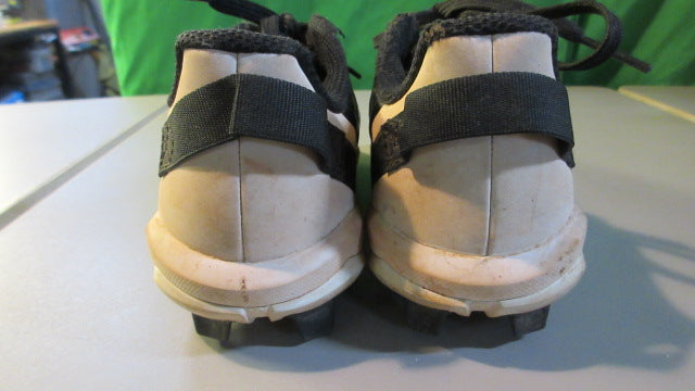 Load image into Gallery viewer, Used Adidas Icon Cleats Size Youth 1
