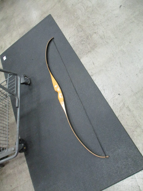 Load image into Gallery viewer, Used Bearcat KM22754 AMO 60" Archery Bow - RH
