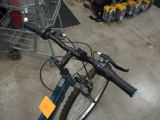 Used Roadmaster Granite Peak 18 Speed Mountain Bike (Needs Service)