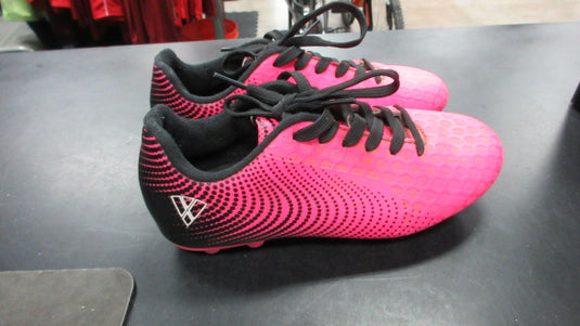 Used Vizari Size 13.5c Soccer Cleats