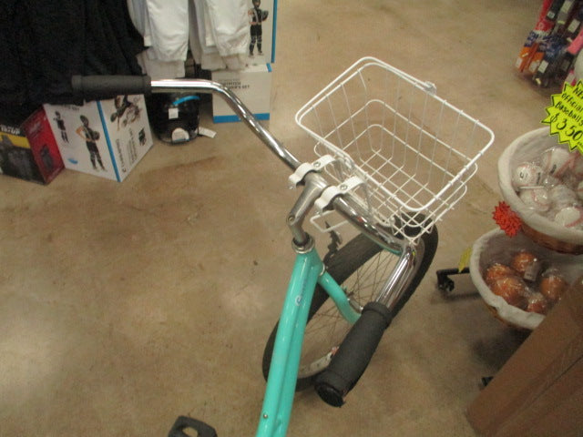 Load image into Gallery viewer, Used Sun Revolution 24" Beach Cruiser
