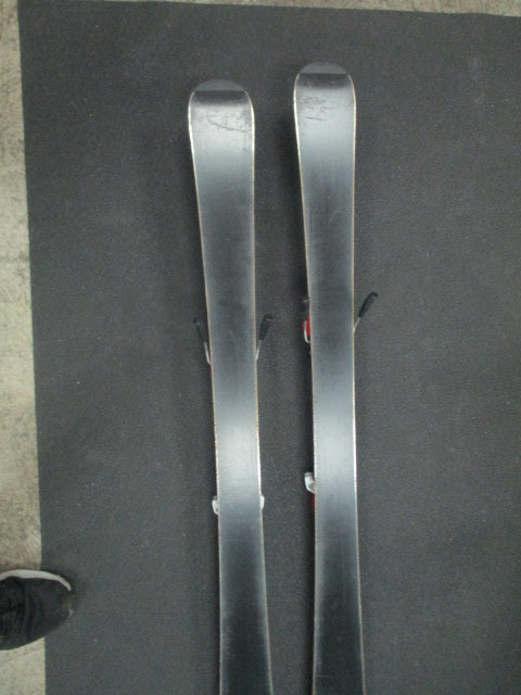 Load image into Gallery viewer, Used Head Monster 125cm Jr Downhill Snow Skis
