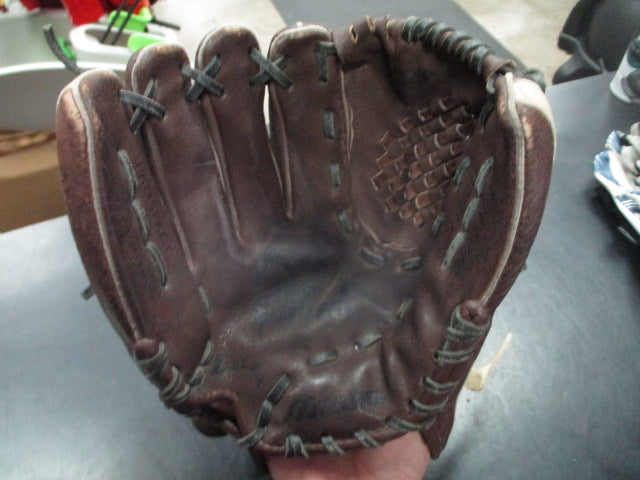 Load image into Gallery viewer, Used Mizuno Power Close Prospect Series Glove 11" LHT
