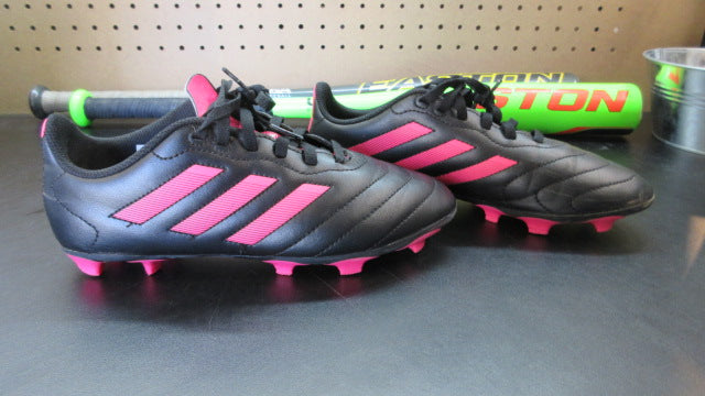 Load image into Gallery viewer, Used Adidas Soccer Cleats - Size 4.5
