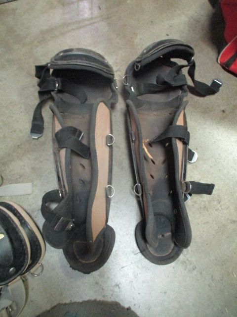 Load image into Gallery viewer, Used Pair of Chevrolet Catchers Shin Guards

