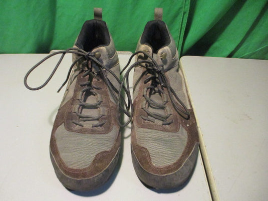 Used Merrell Size 9.5 Hiking Boots
