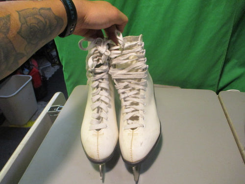 Used SLM Size 7 White Figure Skates (Need Insoles)