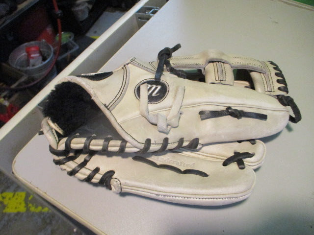 Load image into Gallery viewer, Used Marucci 11 3/4&quot;  Softball Glove - RHT
