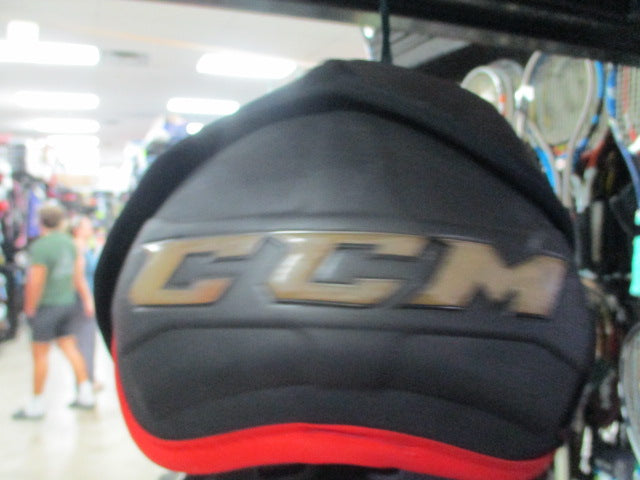 Load image into Gallery viewer, Used CCM U-Foam U+ Hockey Shoulder Pads Sr
