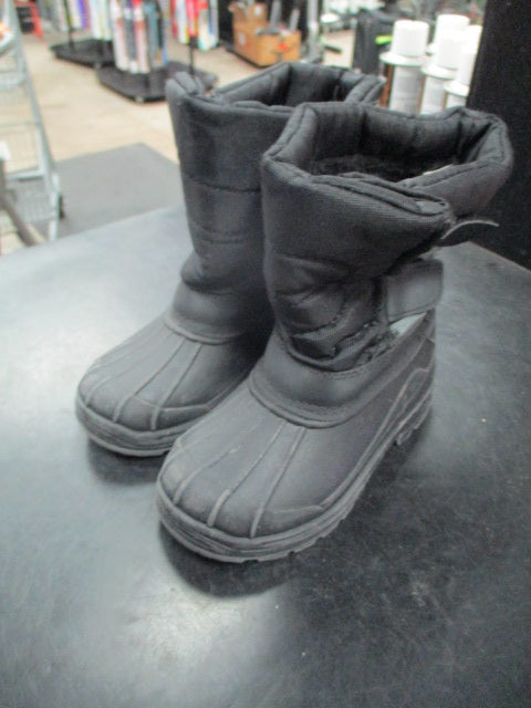 Used Toddler Black Snow Boots size 9T