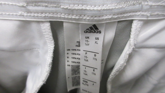 Load image into Gallery viewer, Used Adidas Open Bottom Pants Youth Size XL - stain
