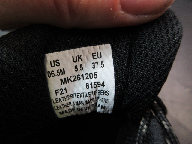 Load image into Gallery viewer, Used Merrell Kid's Moab 2 Low Lace Waterproof Sneaker - Size 6.5
