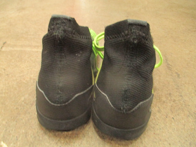 Load image into Gallery viewer, Used Adidas Predator Soccer Turf Shoes Size 4

