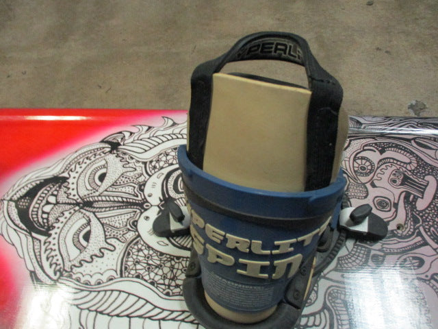 Load image into Gallery viewer, Used Hyperlite Belmont 141 WAKEBOARD W Bindings
