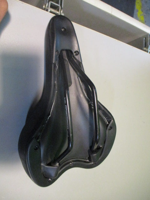 Load image into Gallery viewer, Used Black Bicycle Seat
