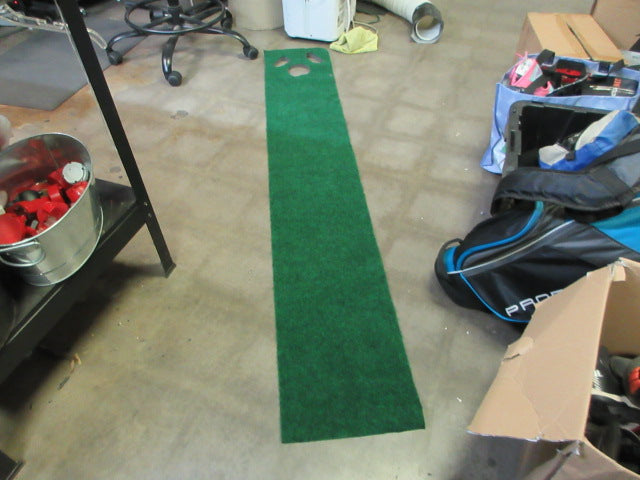 Load image into Gallery viewer, Used Golf Putting Mat - 6ft
