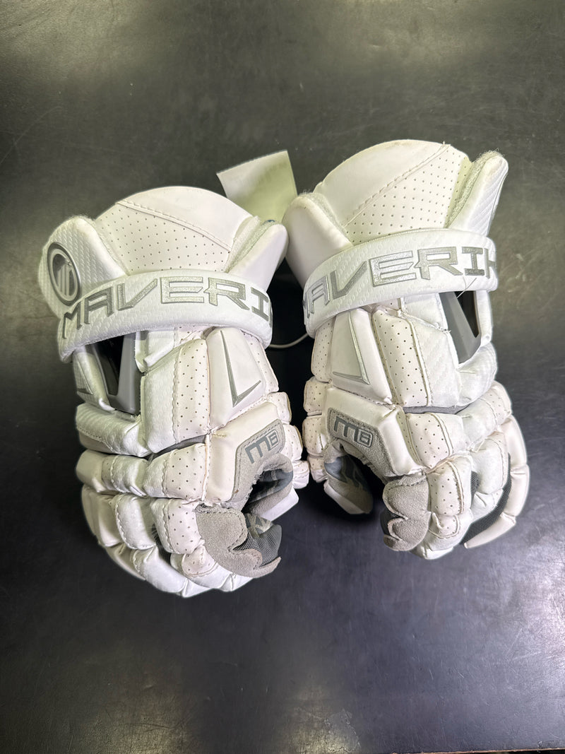 Load image into Gallery viewer, Used Maverik M6 Lacrosse Gloves Size Small
